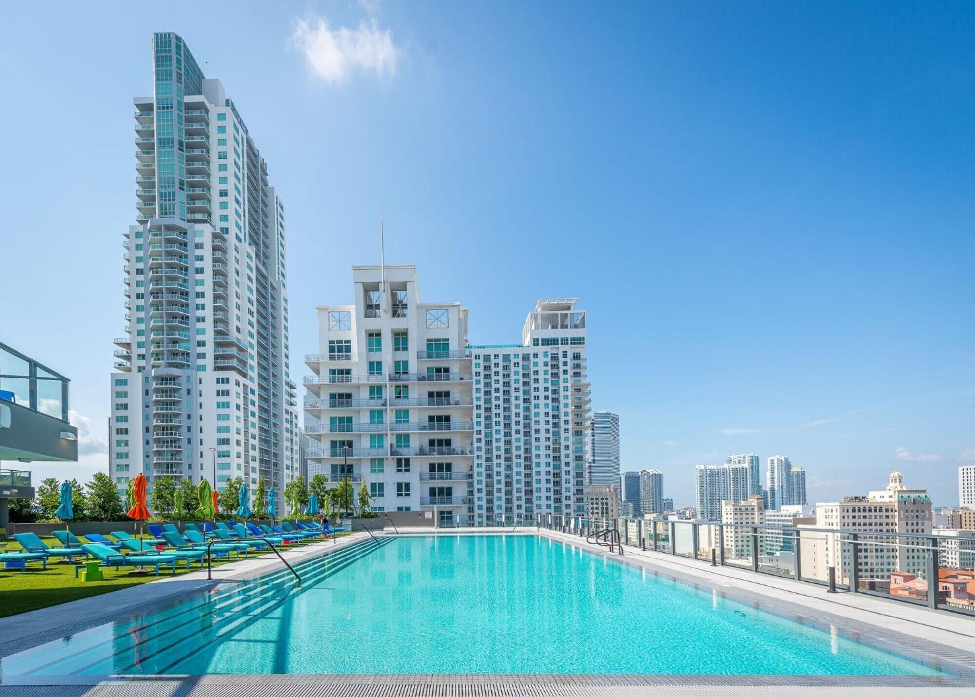 Great 3 Beds 3 Baths Downtown Appartamento